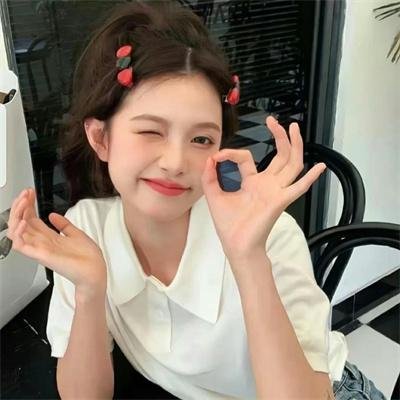 红衣少女